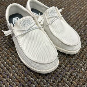 Hey Dude Women's White Wendy Canvas Casual Shoes